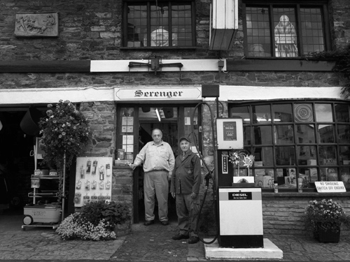 Serenger's village shop, Bampton alt text