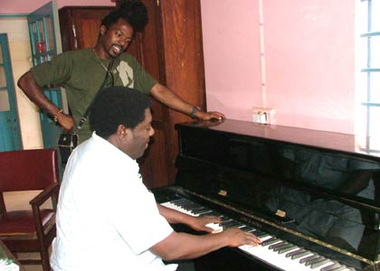 Mr Kafui drops some piano science