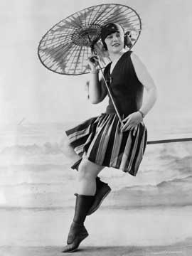 The name of this particular ensemble from July 1922 was “Neptunes Daughter”, photo courtesy of Corbis/©Bettmann.