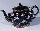 Image of a teapot from Canney Hill Pottery