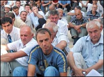 Фото з архіву: зібрання меджлісу. Велику увагу нова телестанція приділятиме традиціям та релігії