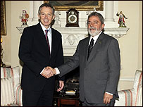 Thủ tướng Blair bắt tay tổng thống Lula